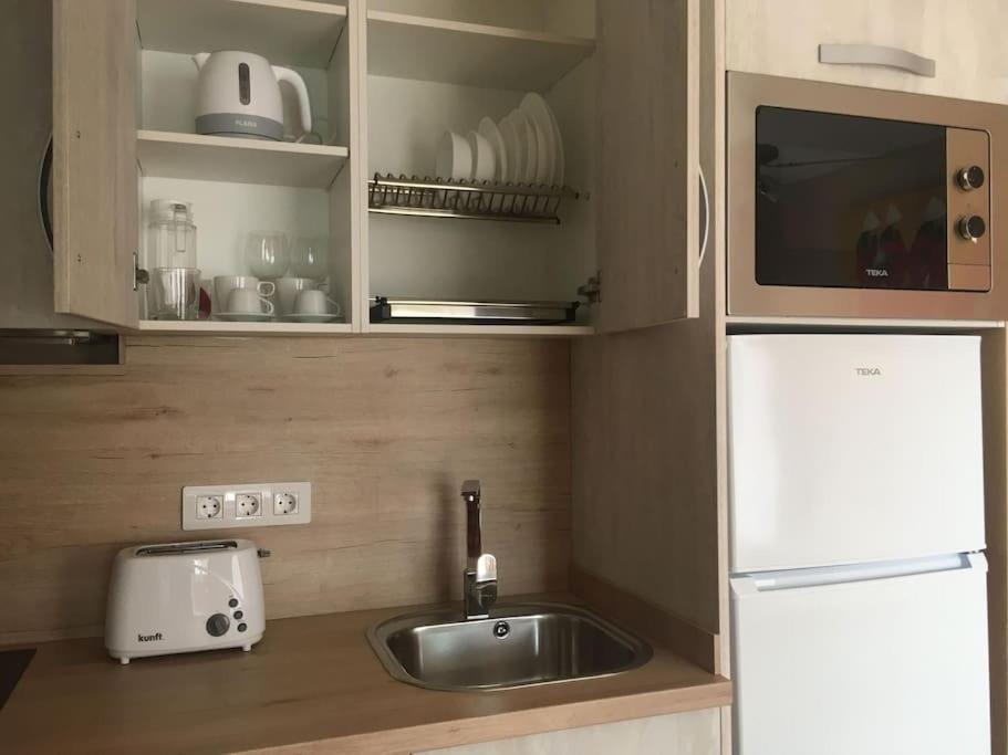 אדחה Independiente Estudio En Acogedora Casita De Mai מראה חיצוני תמונה