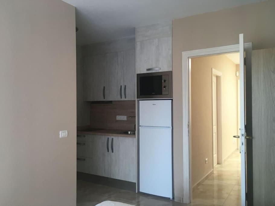 אדחה Independiente Estudio En Acogedora Casita De Mai מראה חיצוני תמונה