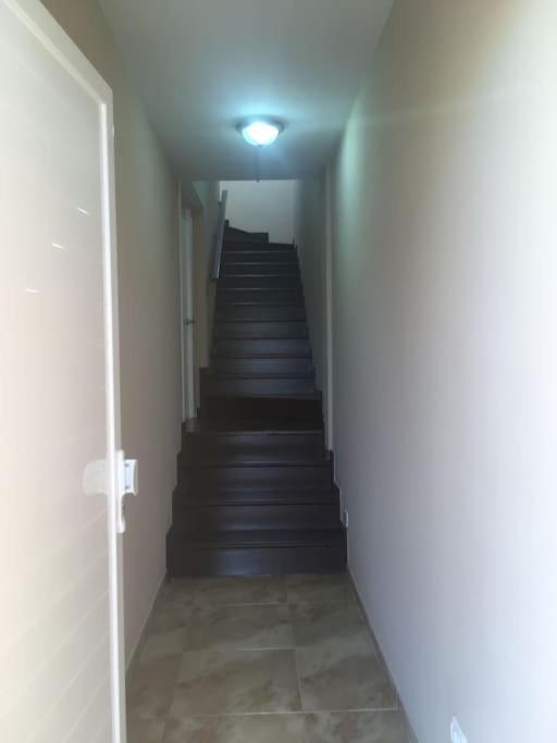 אדחה Independiente Estudio En Acogedora Casita De Mai מראה חיצוני תמונה